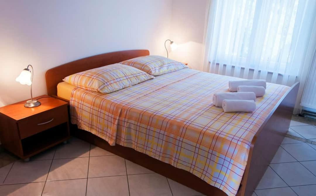 Apartmenthaus Kosirina-Tisno Exterior foto